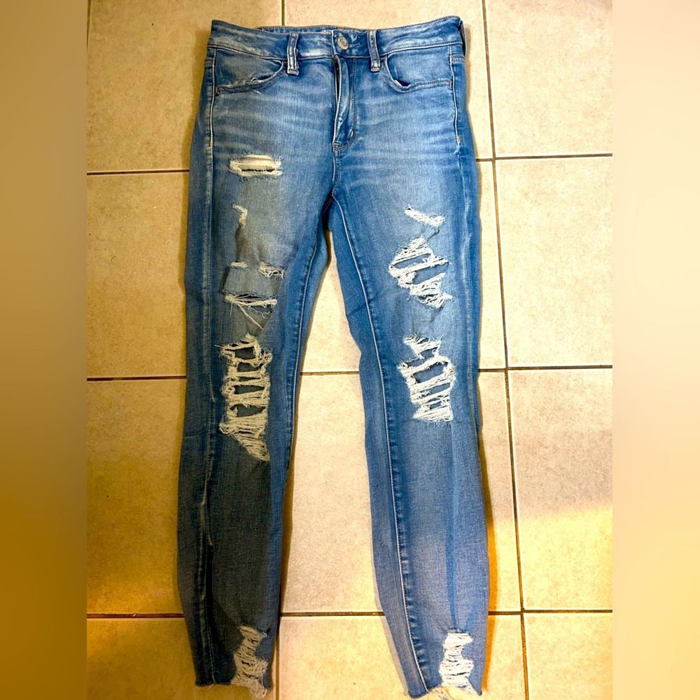 American Eagle Ripped skinny jeans